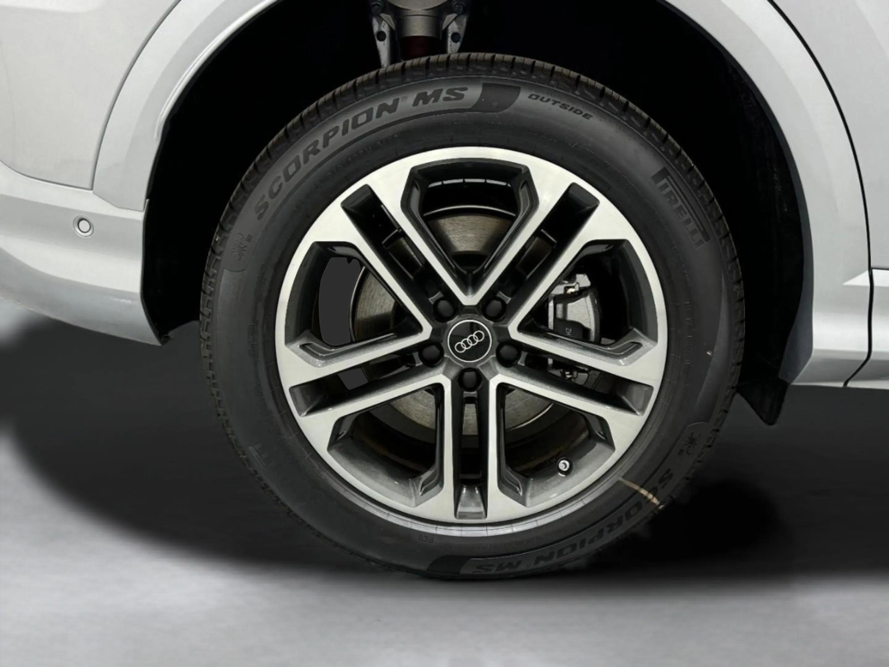 New 2025 Audi Q5 Premium image 34