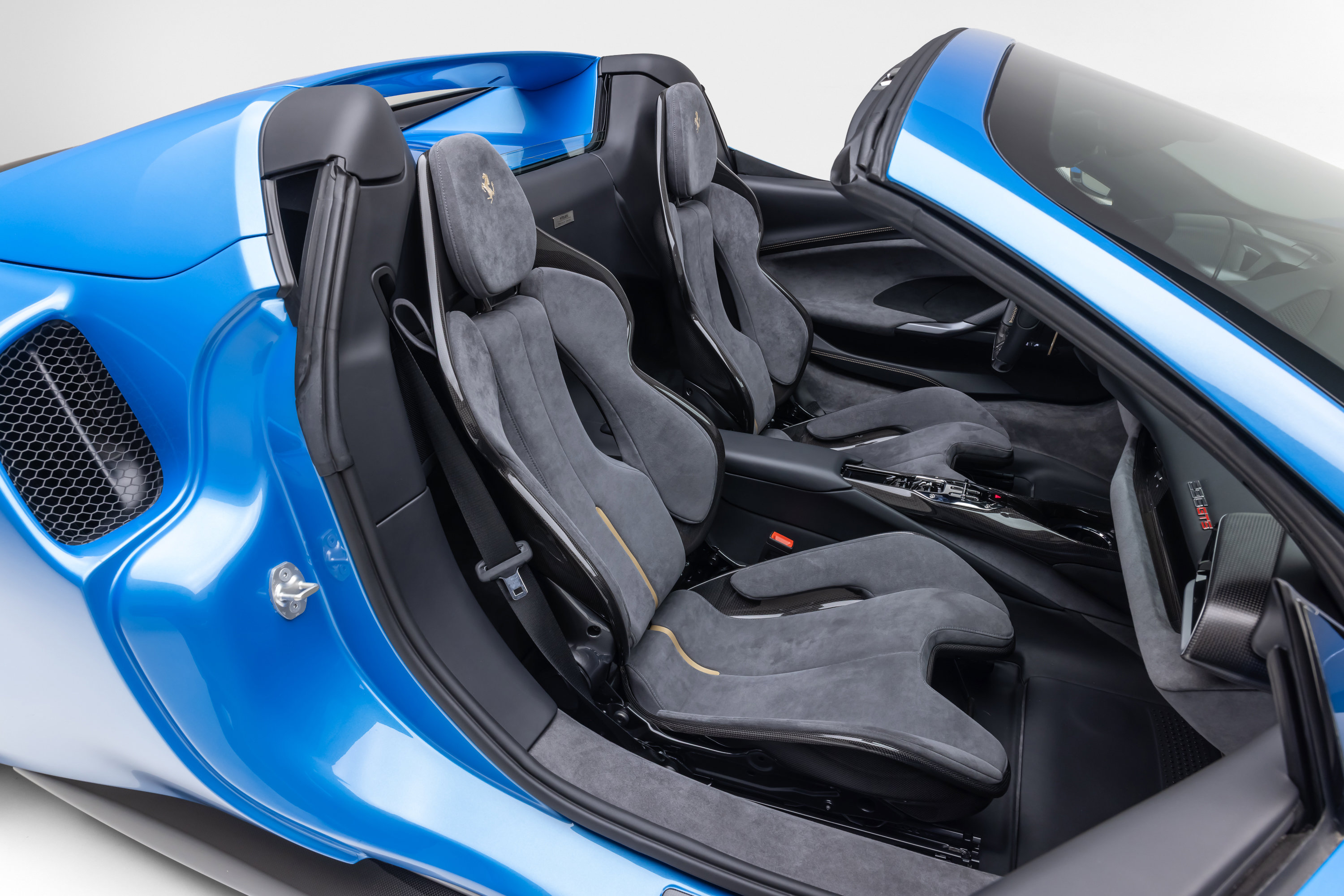 Used 2024 Ferrari 296 GTS RWD image 32