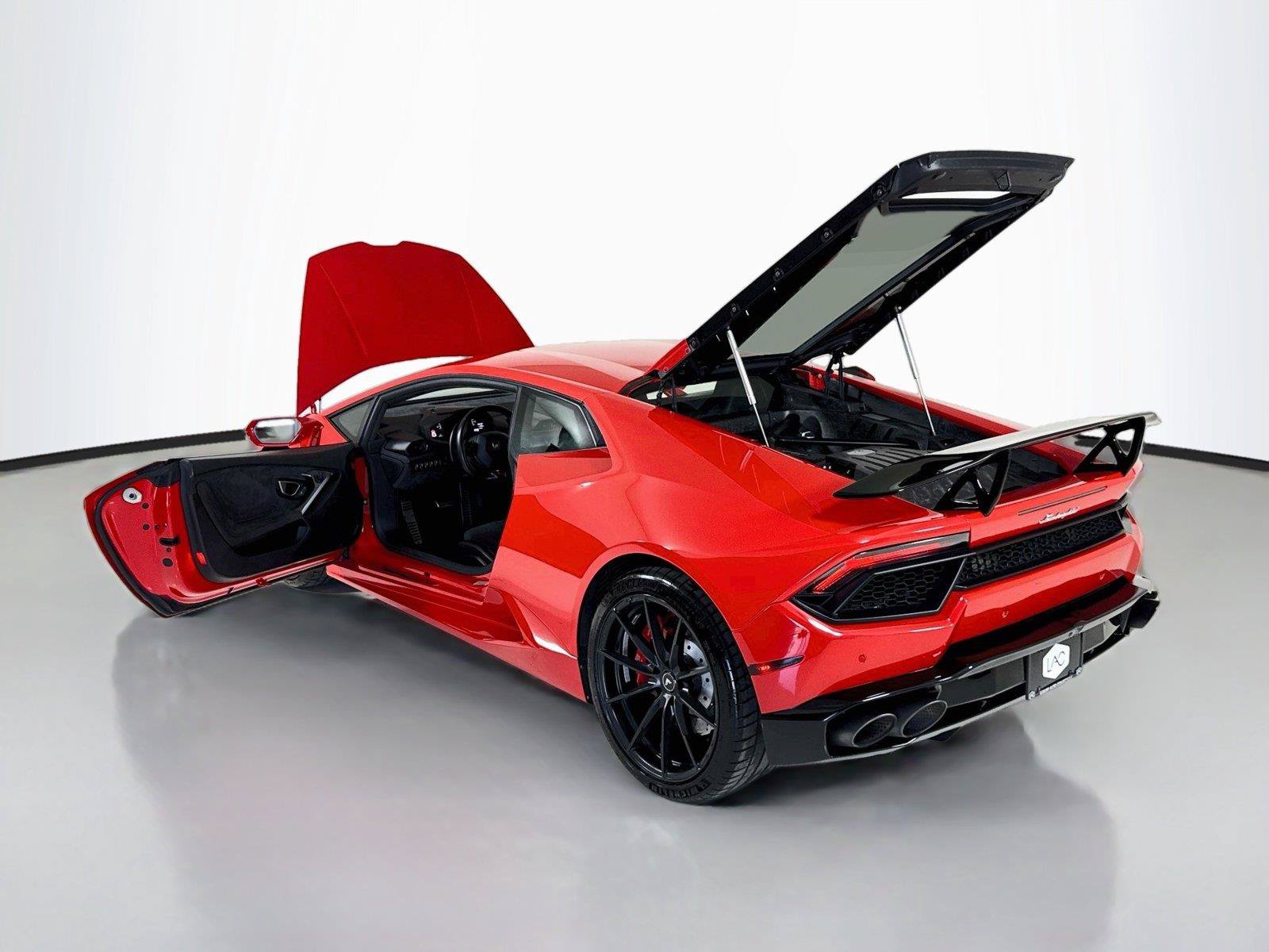 Used 2016 Lamborghini Huracan LP 580-2 RWD image 40