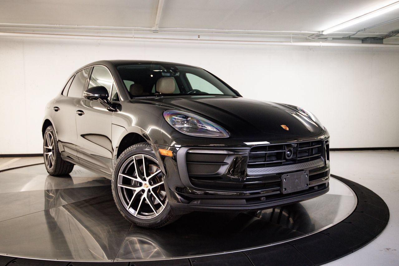 Certified 2023 Porsche Macan AWD/4WD image 9