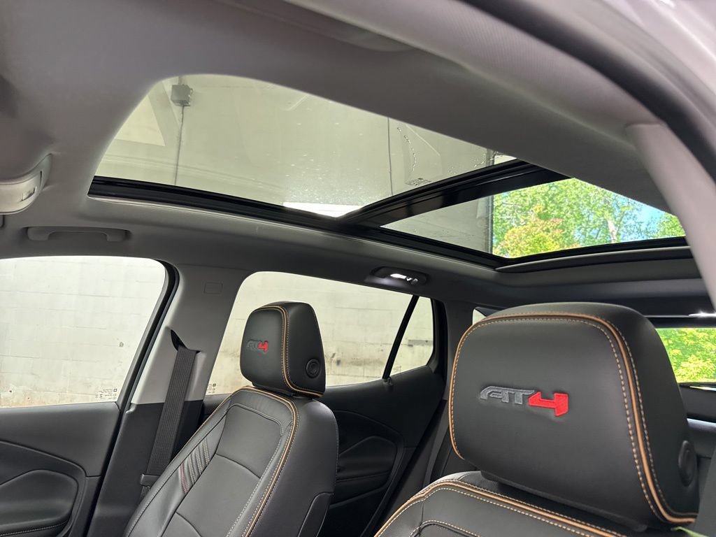 Used 2023 GMC Terrain AT4 w/ Tech Package AWD/4WD image 24