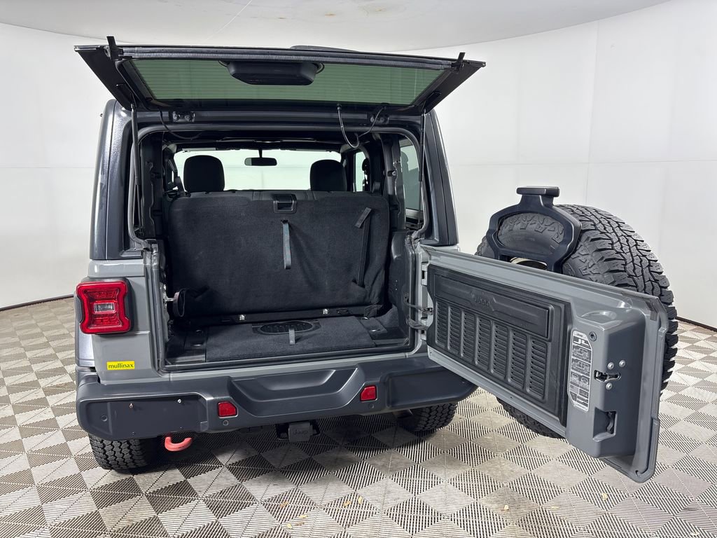 Used 2018 Jeep Wrangler Sport S image 25