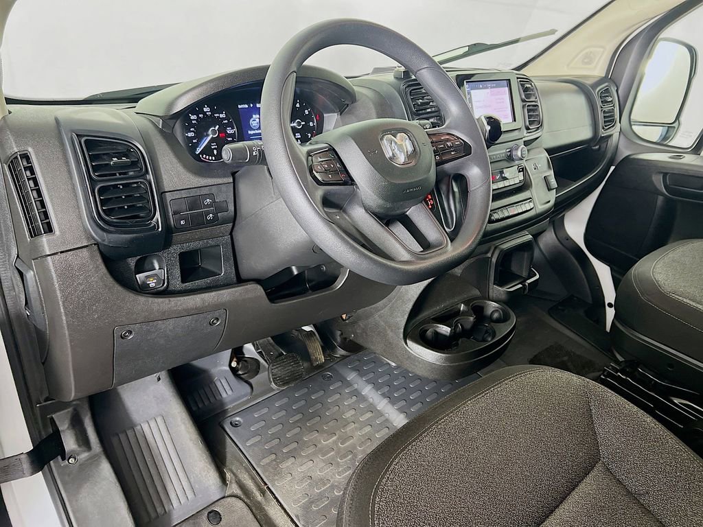 Used 2024 RAM ProMaster 2500 w/ Convenience Group FWD image 9