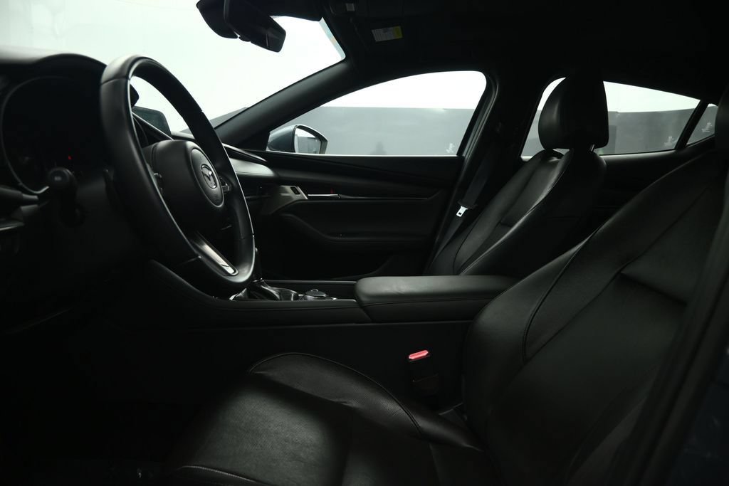 Used 2019 MAZDA MAZDA3 Hatchback w/ Premium Package FWD image 50