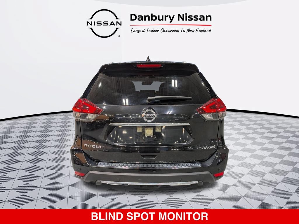 Used 2019 Nissan Rogue SV w/ Sun & Sound Touring Package AWD/4WD image 4