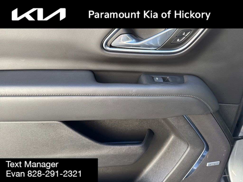 Used 2024 Chevrolet Tahoe LT image 13