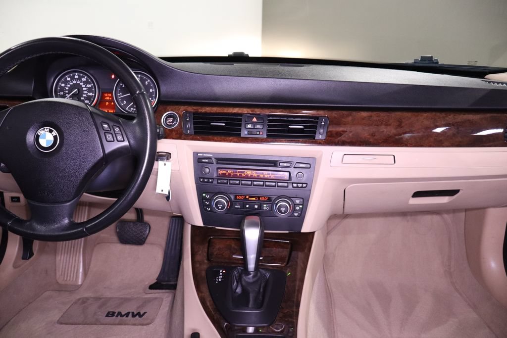 Used 2009 BMW 328i Sedan RWD image 24