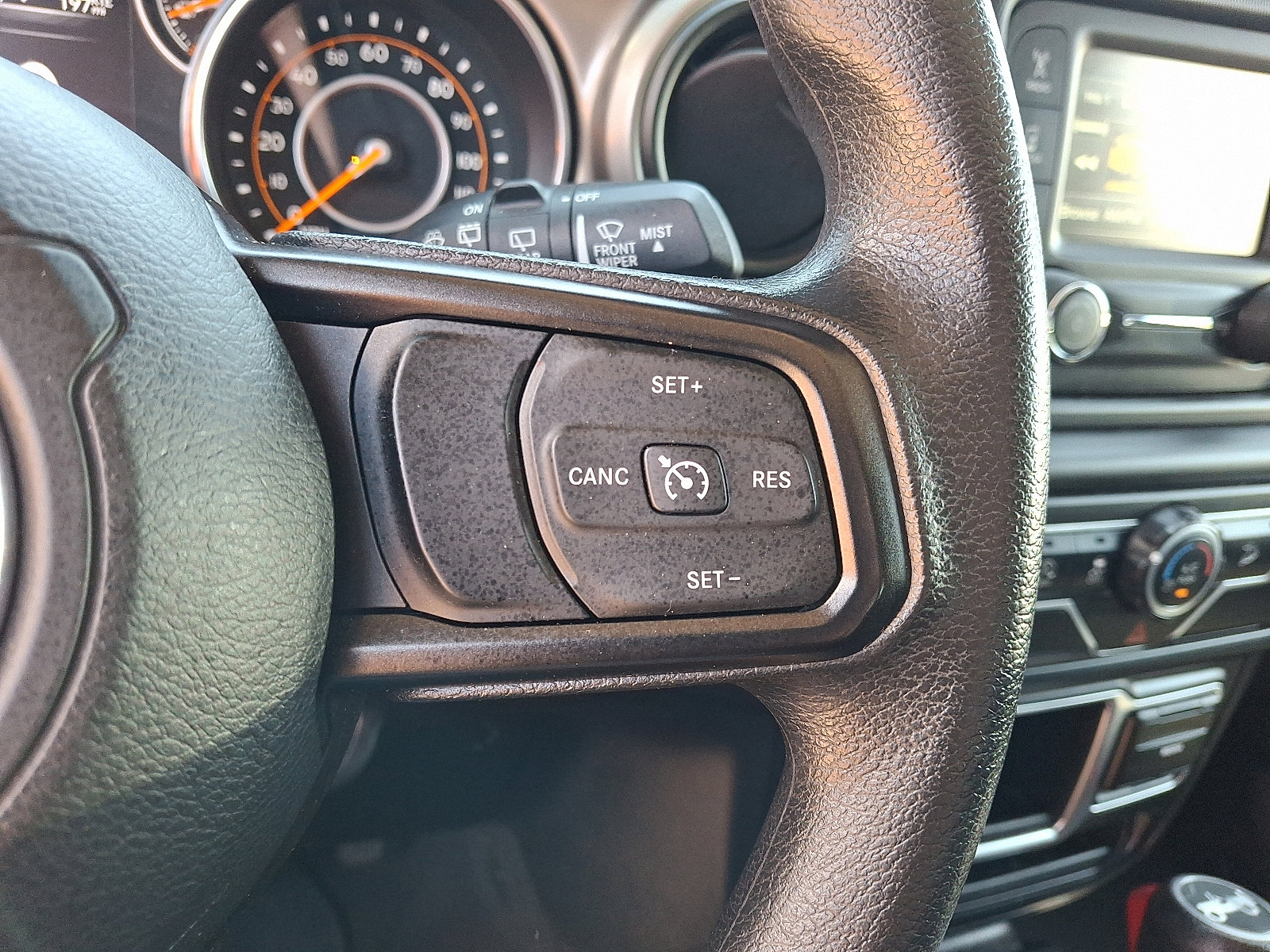 Used 2018 Jeep Wrangler Unlimited Sport AWD/4WD image 21
