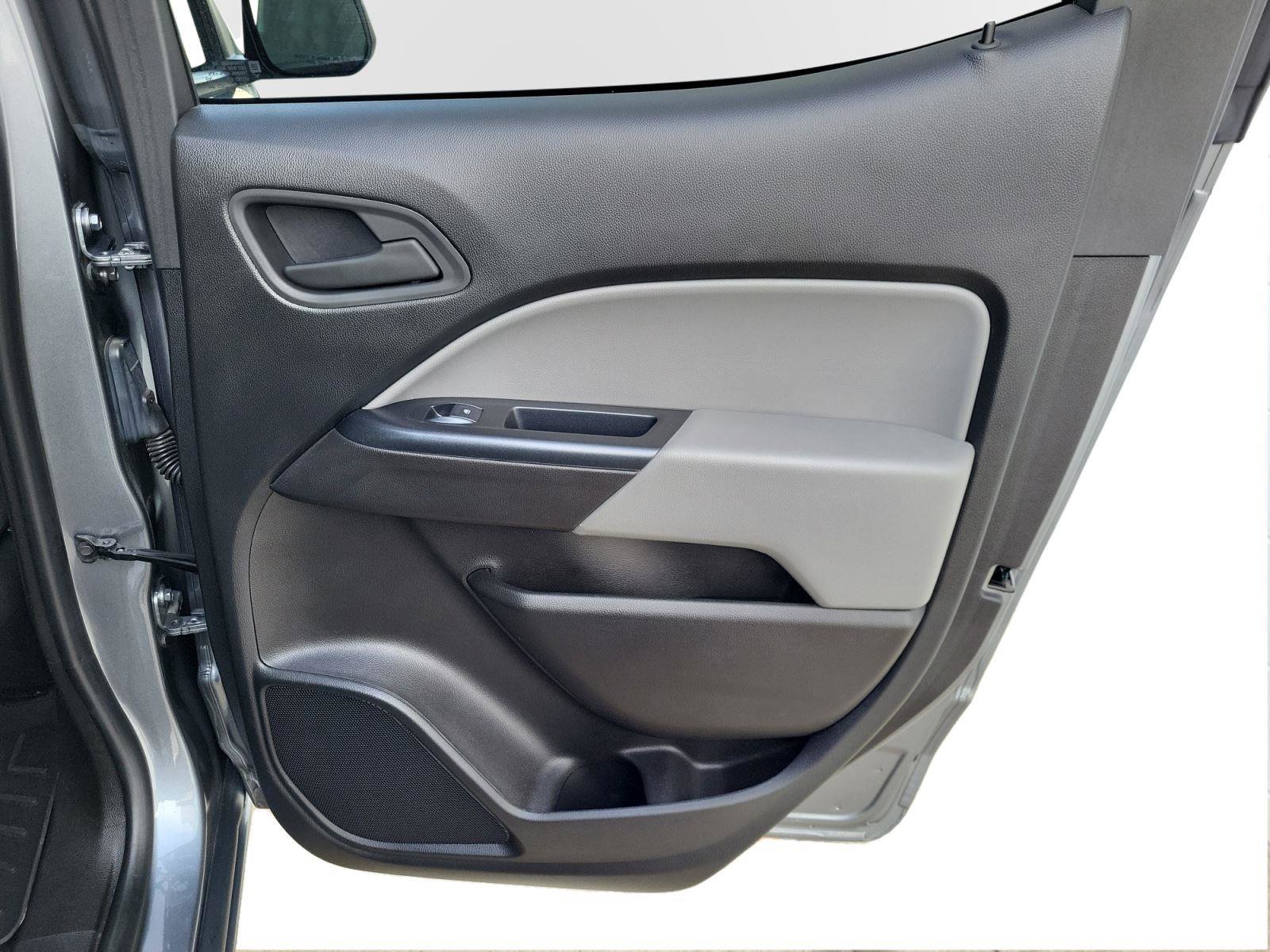 Used 2021 Chevrolet Colorado W/T image 18