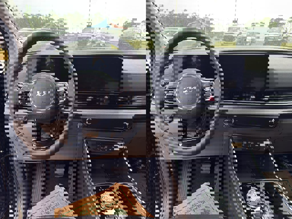 New 2026 Kia Carnival EX image 20