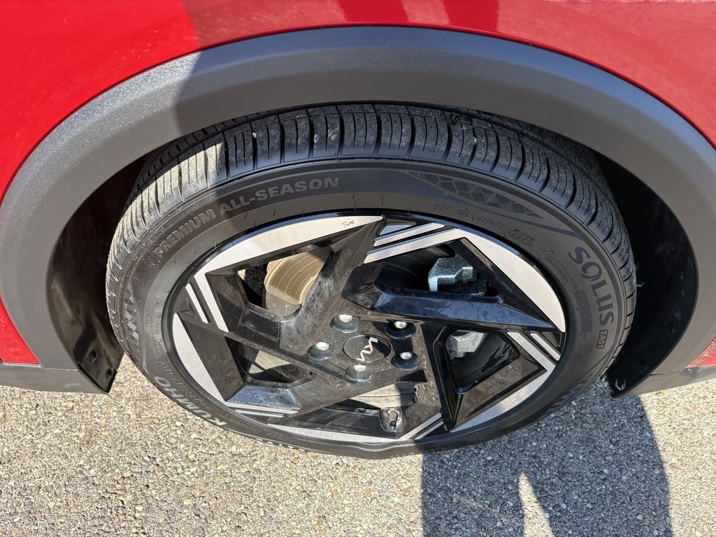 Used 2025 Kia K4 EX image 12