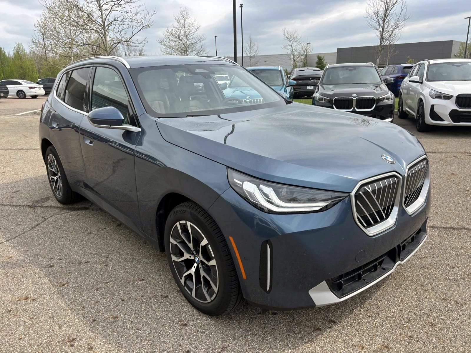 Used 2026 BMW X3 xDrive30i w/ Convenience Package AWD/4WD image 3