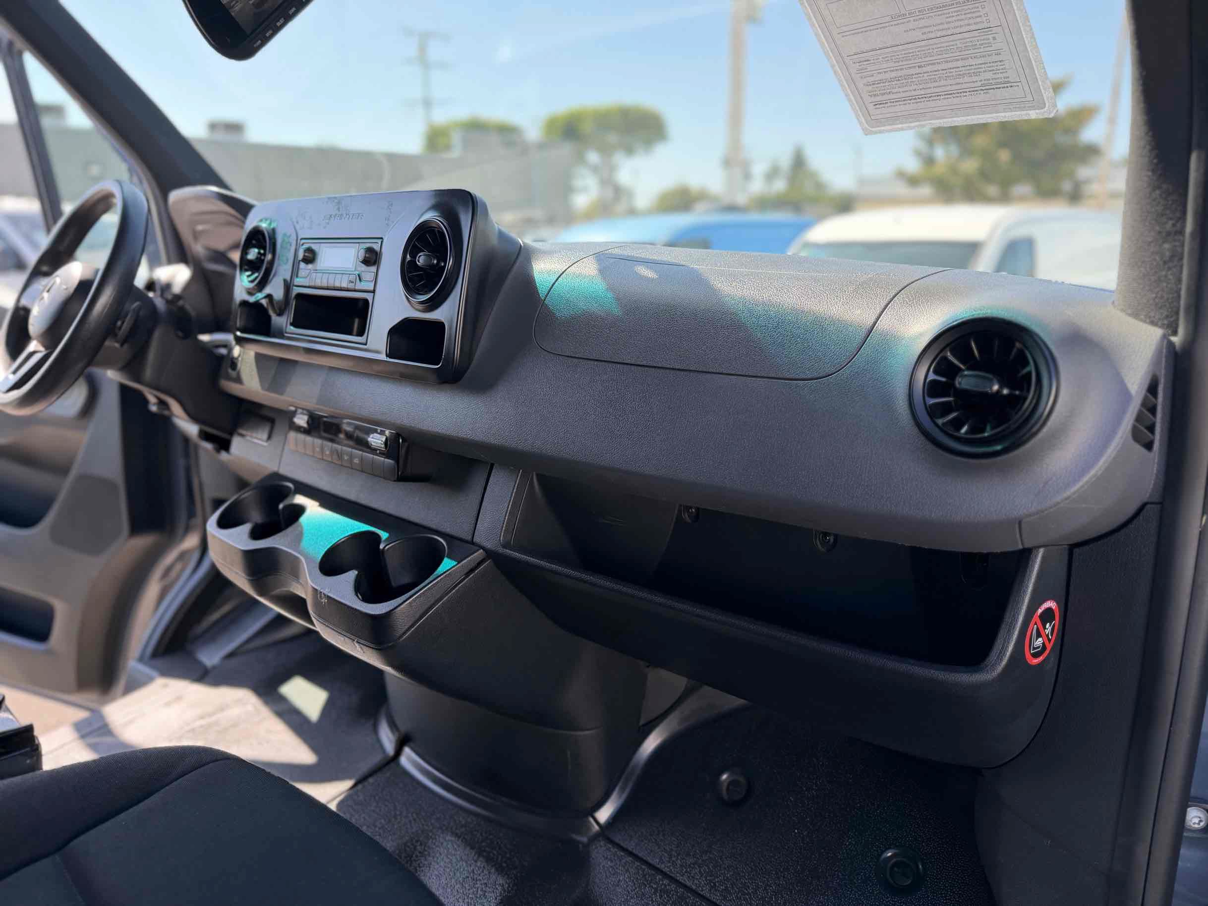 Used 2019 Mercedes-Benz Sprinter 144 image 16
