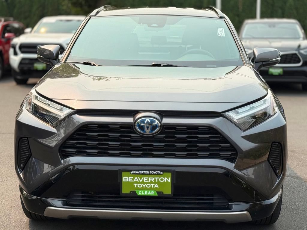 Used 2023 Toyota RAV4 SE w/ SE Grade Weather Package AWD/4WD image 8