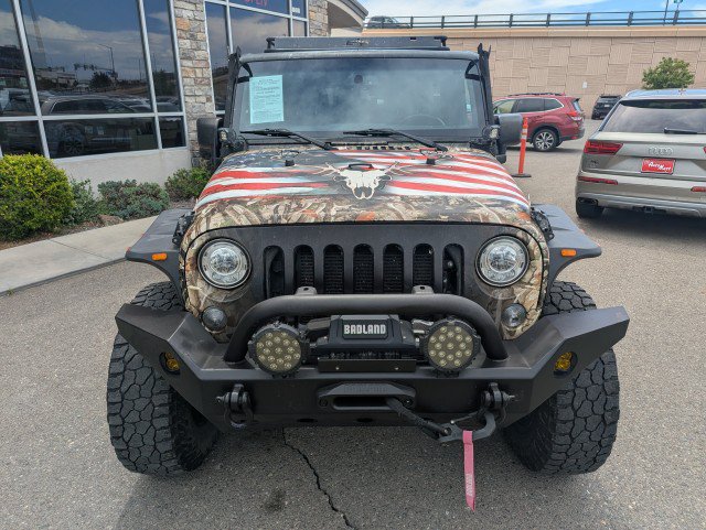 Used 2017 Jeep Wrangler Unlimited Rubicon w/ Connectivity Group AWD/4WD image 7