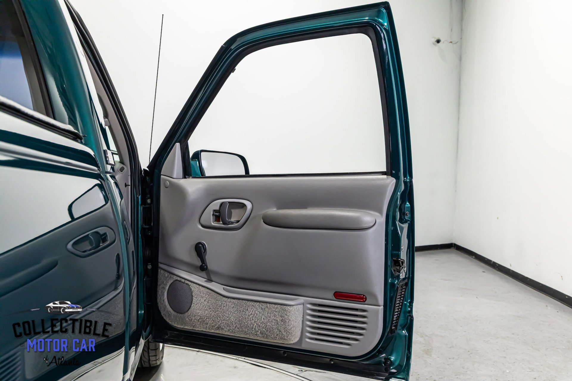 Used 1997 GMC Sierra 1500 2WD Regular Cab w/ Marketing Option Pkg 2 image 89