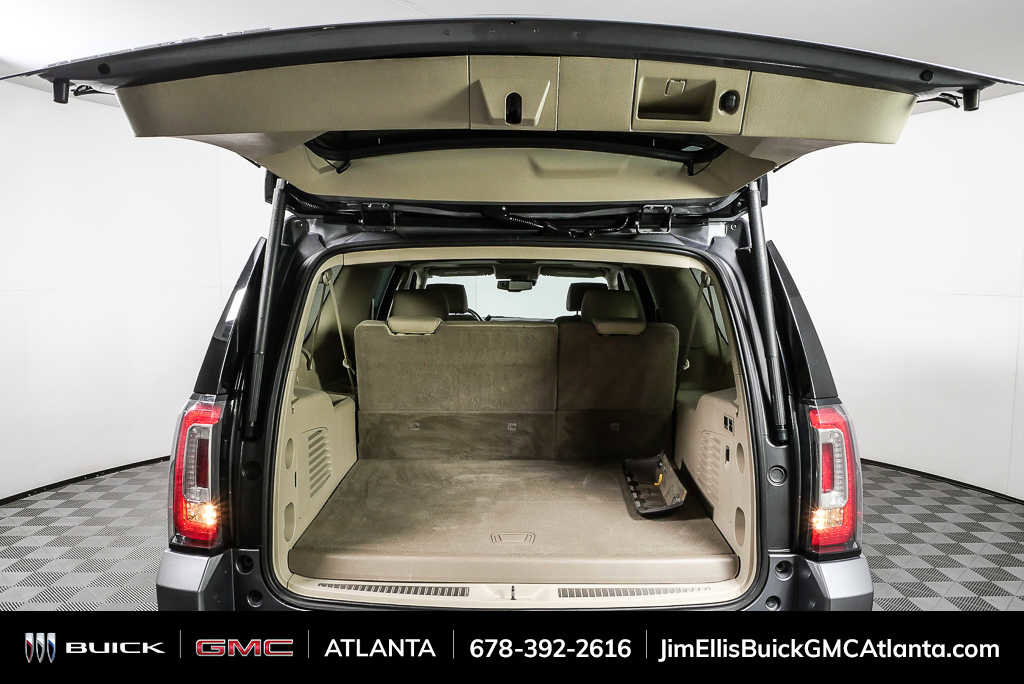 Used 2020 GMC Yukon XL Denali w/ Denali Premium Package RWD image 31
