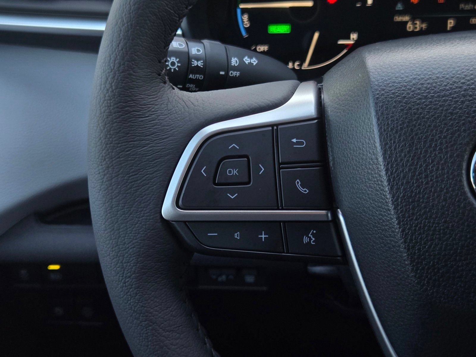 Certified 2026 Toyota Sienna XLE FWD image 22