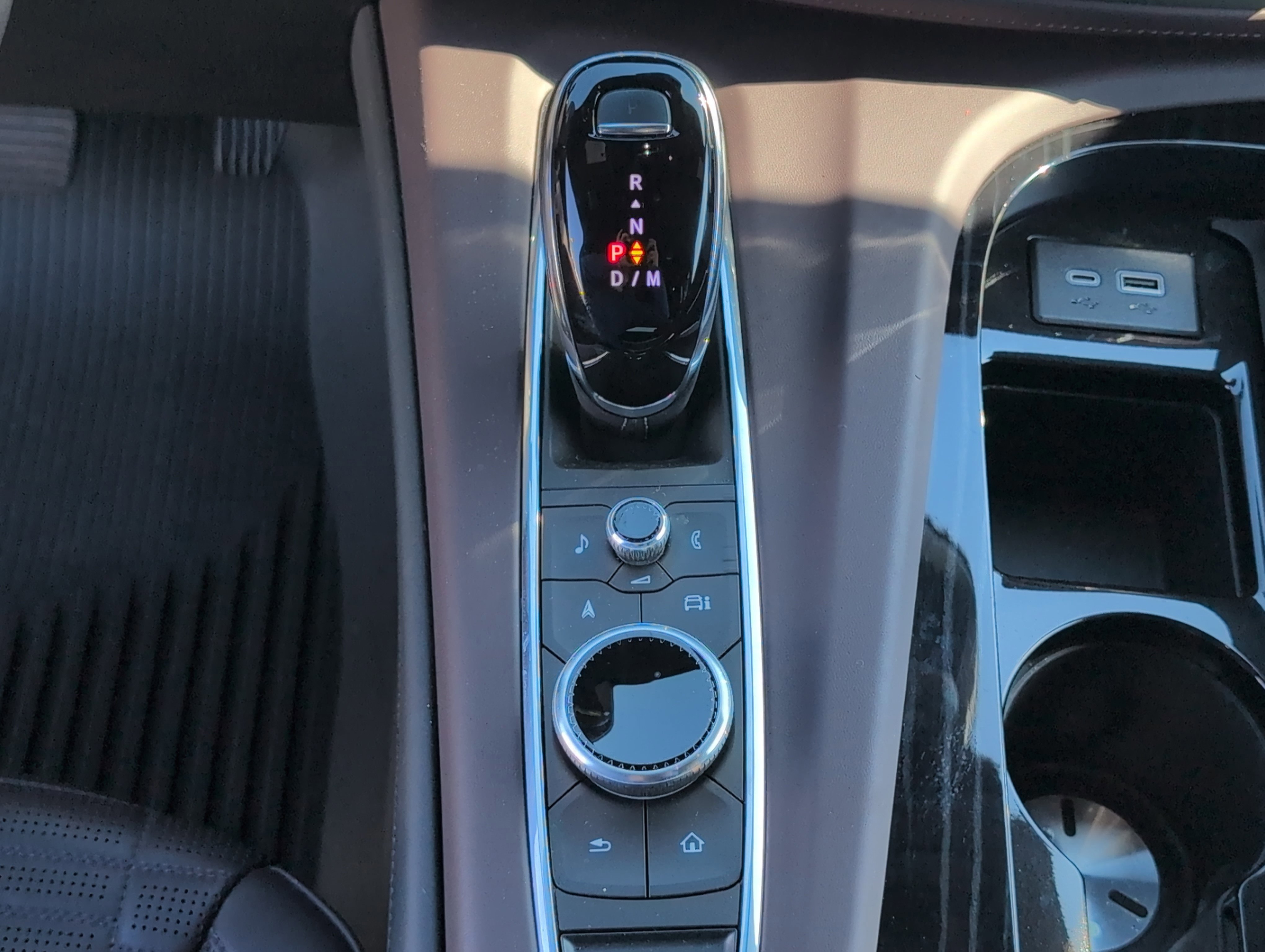 Certified 2024 Cadillac Escalade V image 21