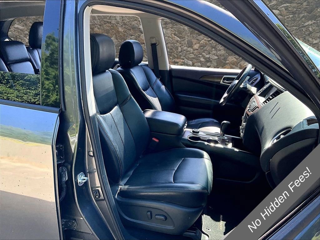 Used 2017 Nissan Pathfinder Platinum w/ Cargo Package AWD/4WD image 7