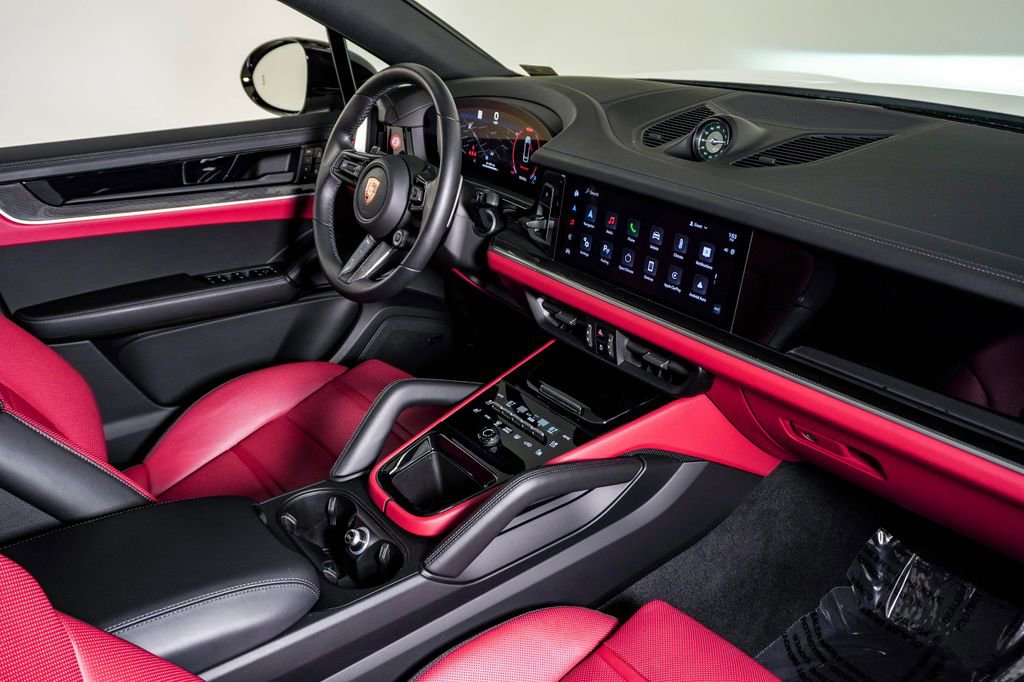 Certified 2025 Porsche Cayenne Coupe AWD/4WD image 14