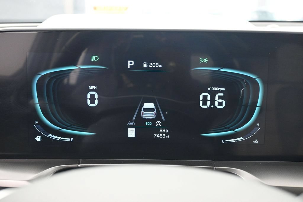 Used 2025 Kia Telluride S FWD image 29