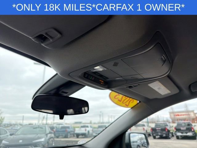 Used 2023 GMC Acadia SLE FWD image 33