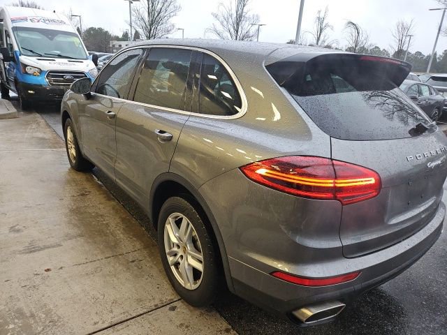 Used 2016 Porsche Cayenne Base image 10