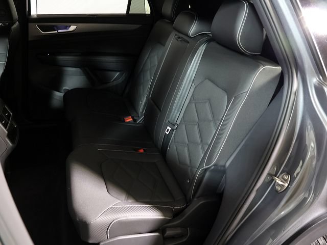 Used 2025 Volkswagen Atlas Cross Sport SE AWD/4WD image 13