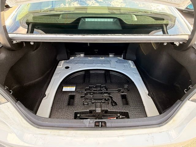 Used 2020 Toyota Camry XLE w/ Navigation Package FWD image 19