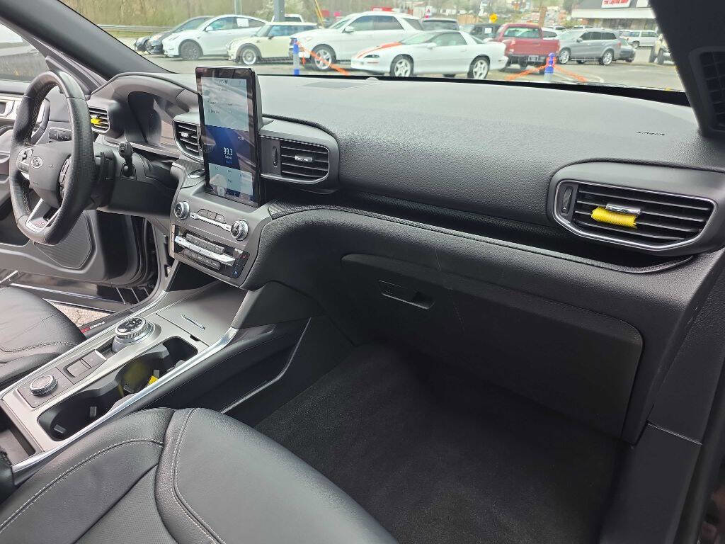 Used 2020 Ford Explorer ST w/ ST Street Pack image 27