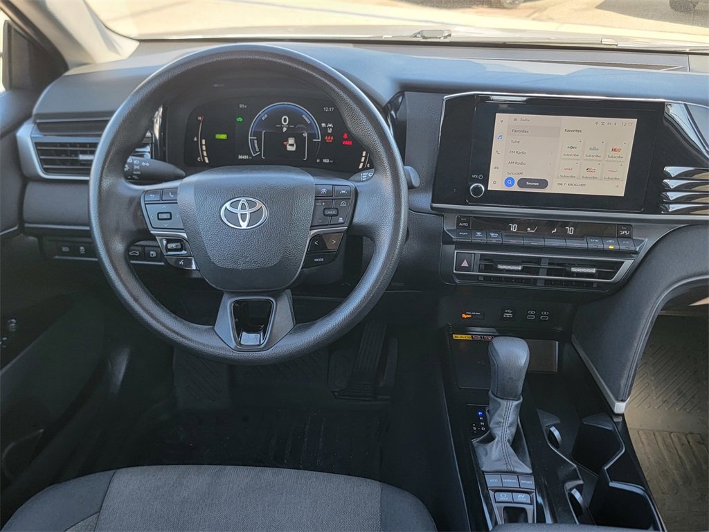 Used 2025 Toyota Camry LE image 19