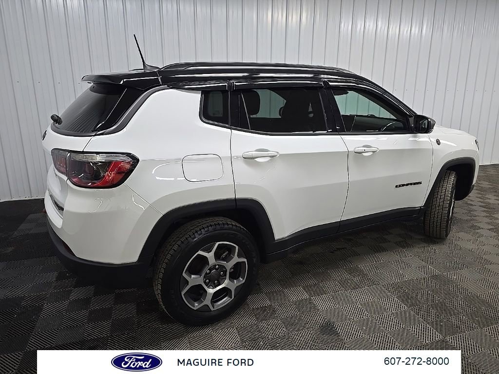 Used 2022 Jeep Compass Trailhawk w/ Trailhawk Convenience Group image 3