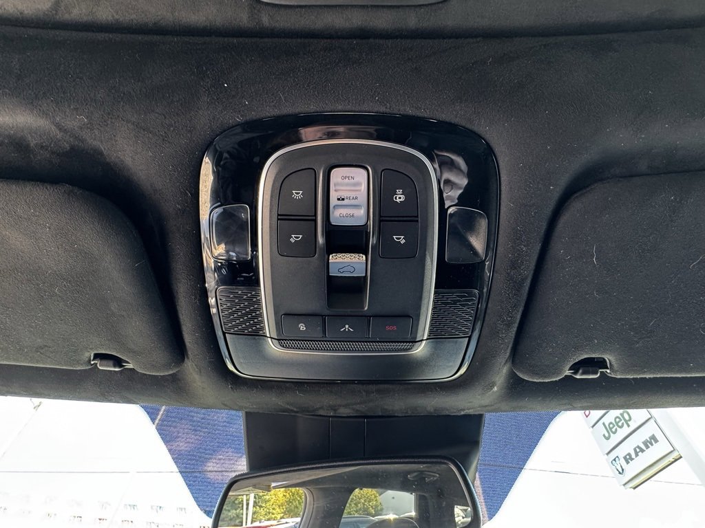 Used 2022 Hyundai Palisade Calligraphy image 34