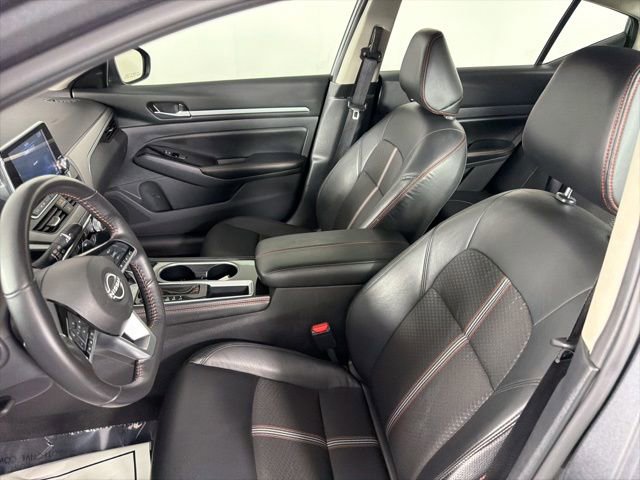 Used 2024 Nissan Altima 2.5 SR FWD image 27