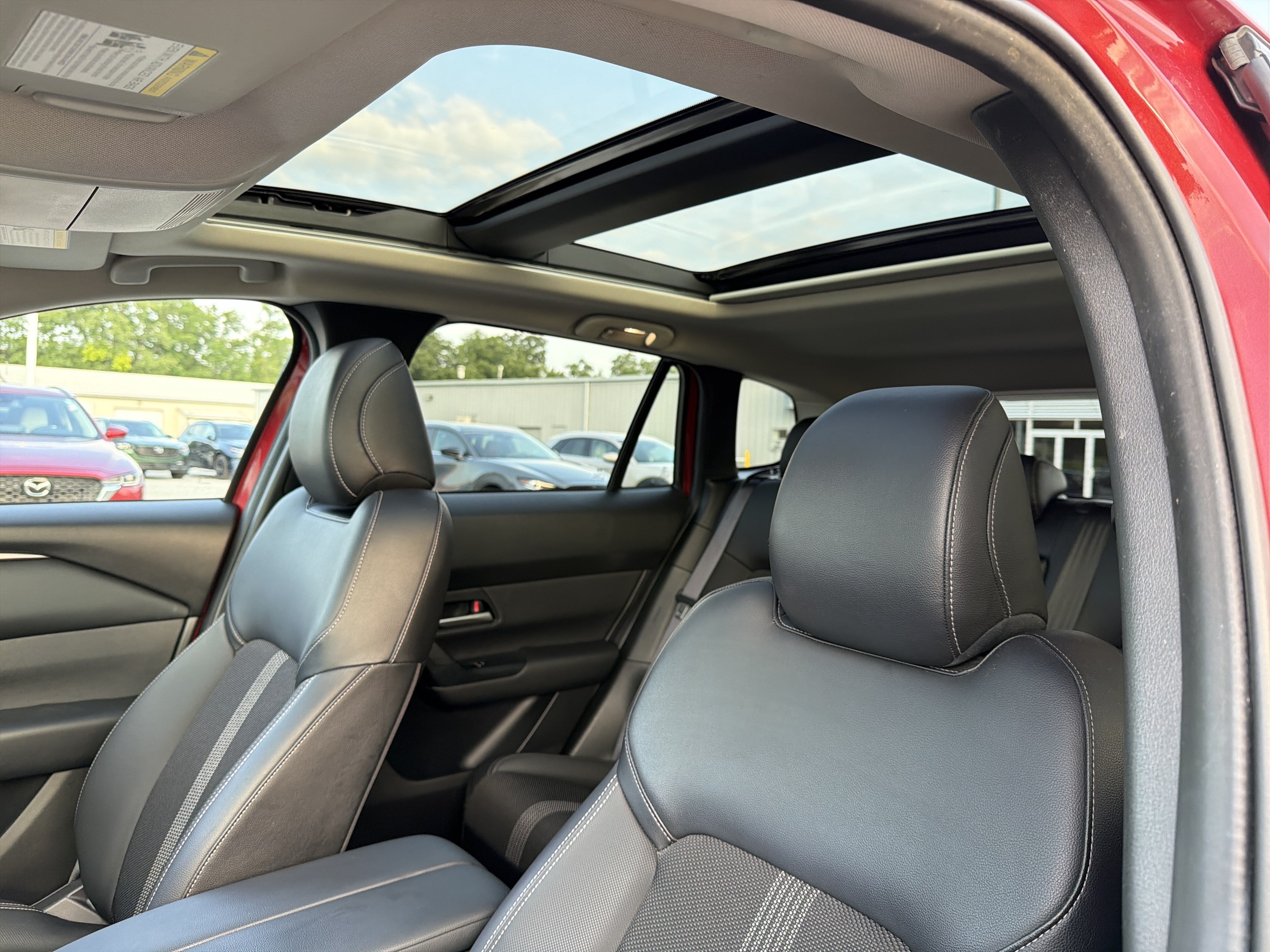 Certified 2024 MAZDA CX-50 AWD 2.5 S w/ Premium Package image 14