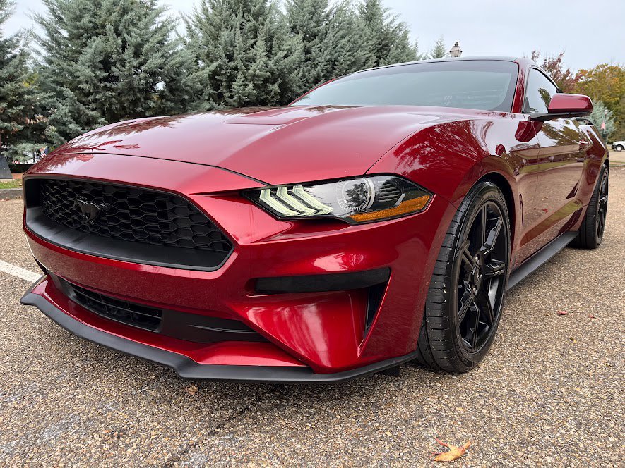 Used 2019 Ford Mustang Coupe w/ Black Accent Package RWD image 31
