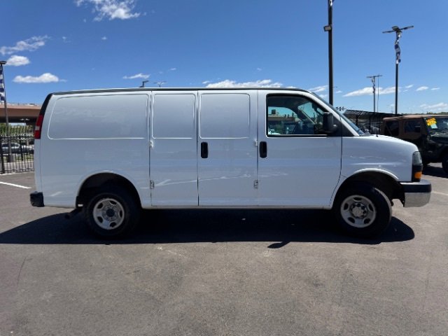 Used 2023 Chevrolet Express 2500 w/ Driver Convenience Package image 5