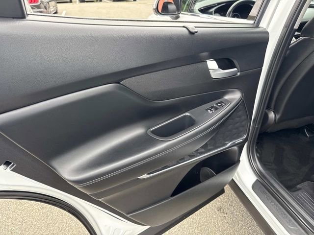 Used 2022 Hyundai Santa Fe Limited w/ Cargo Package image 17
