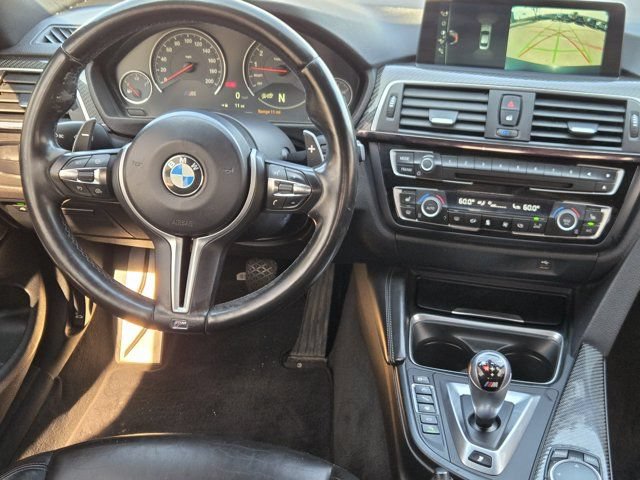 Used 2017 BMW M4 Coupe w/ Competition Package RWD image 28