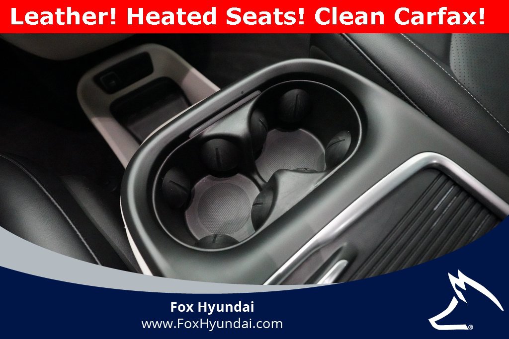 Used 2024 Chrysler Pacifica Touring-L image 17