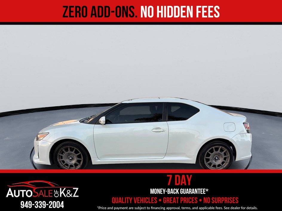 Used 2015 Scion tC FWD image 4