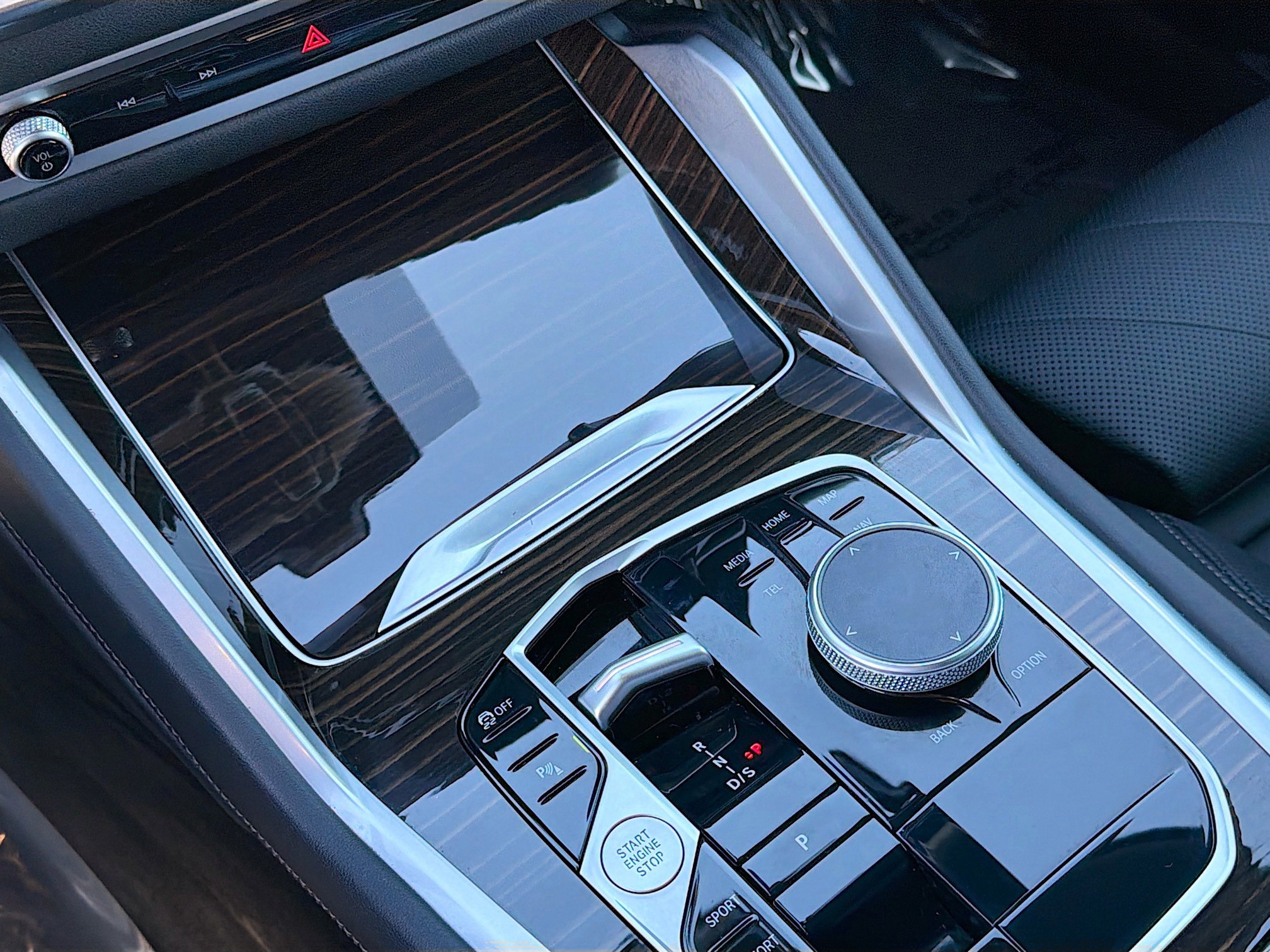 Used 2025 BMW X6 xDrive40i image 29