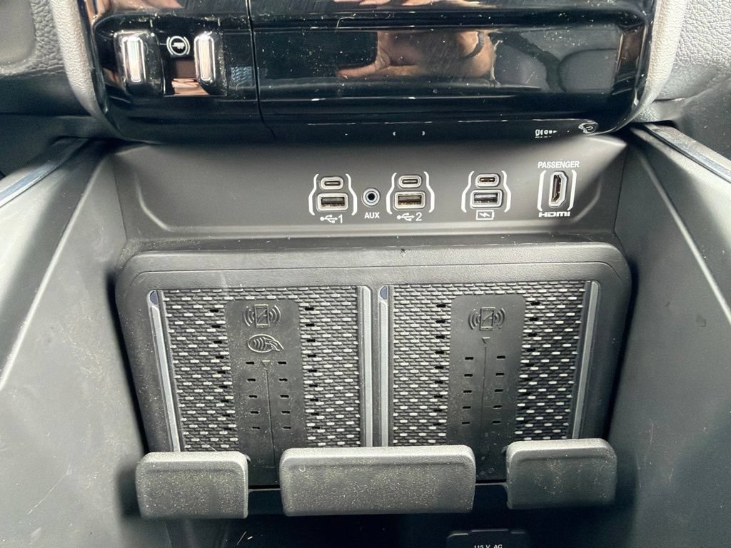 Used 2026 RAM 1500 Laramie w/ Night Edition AWD/4WD image 31