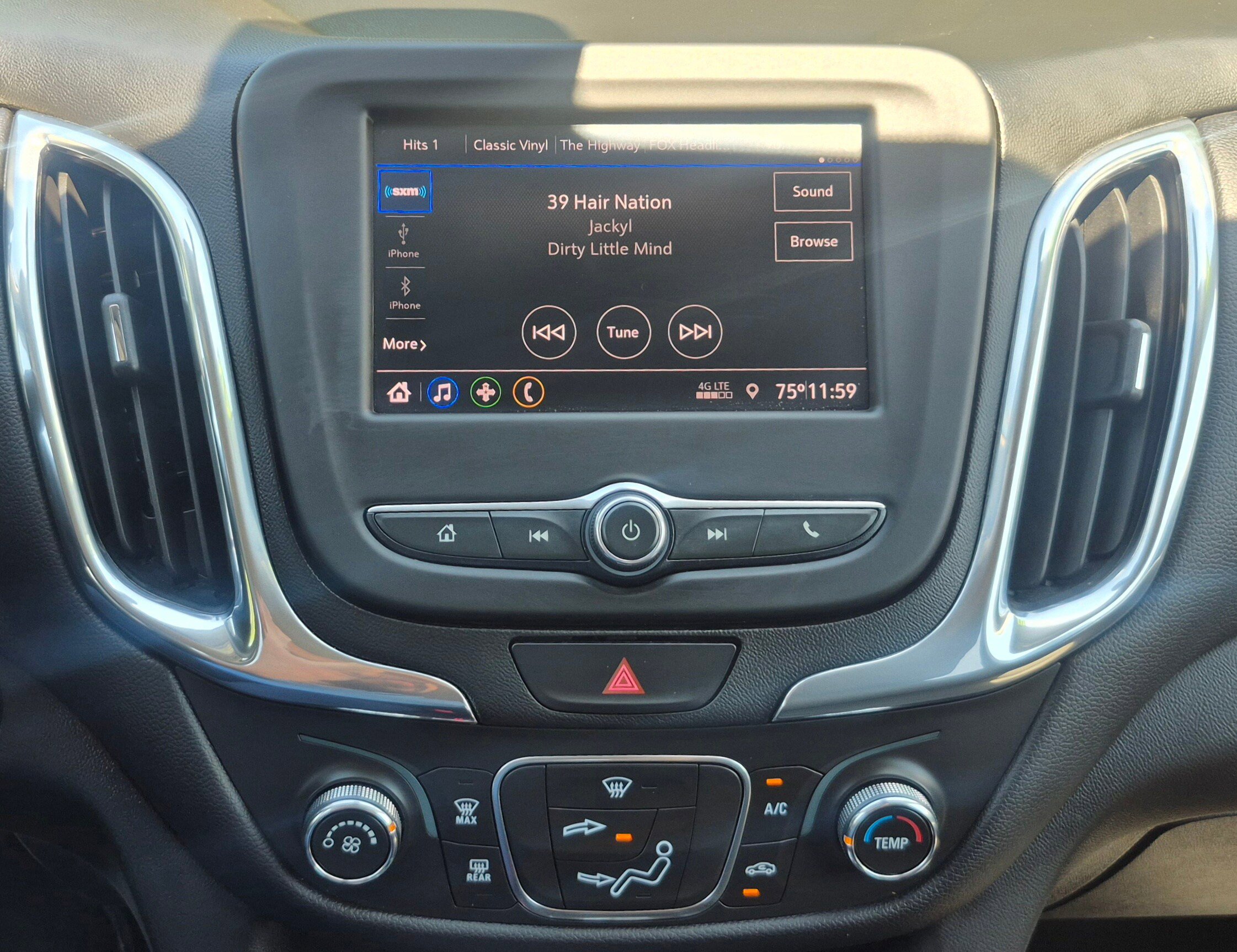 Used 2020 Chevrolet Equinox LT AWD/4WD image 9