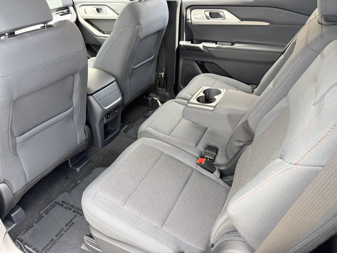 Used 2025 Ford Explorer Active RWD image 16