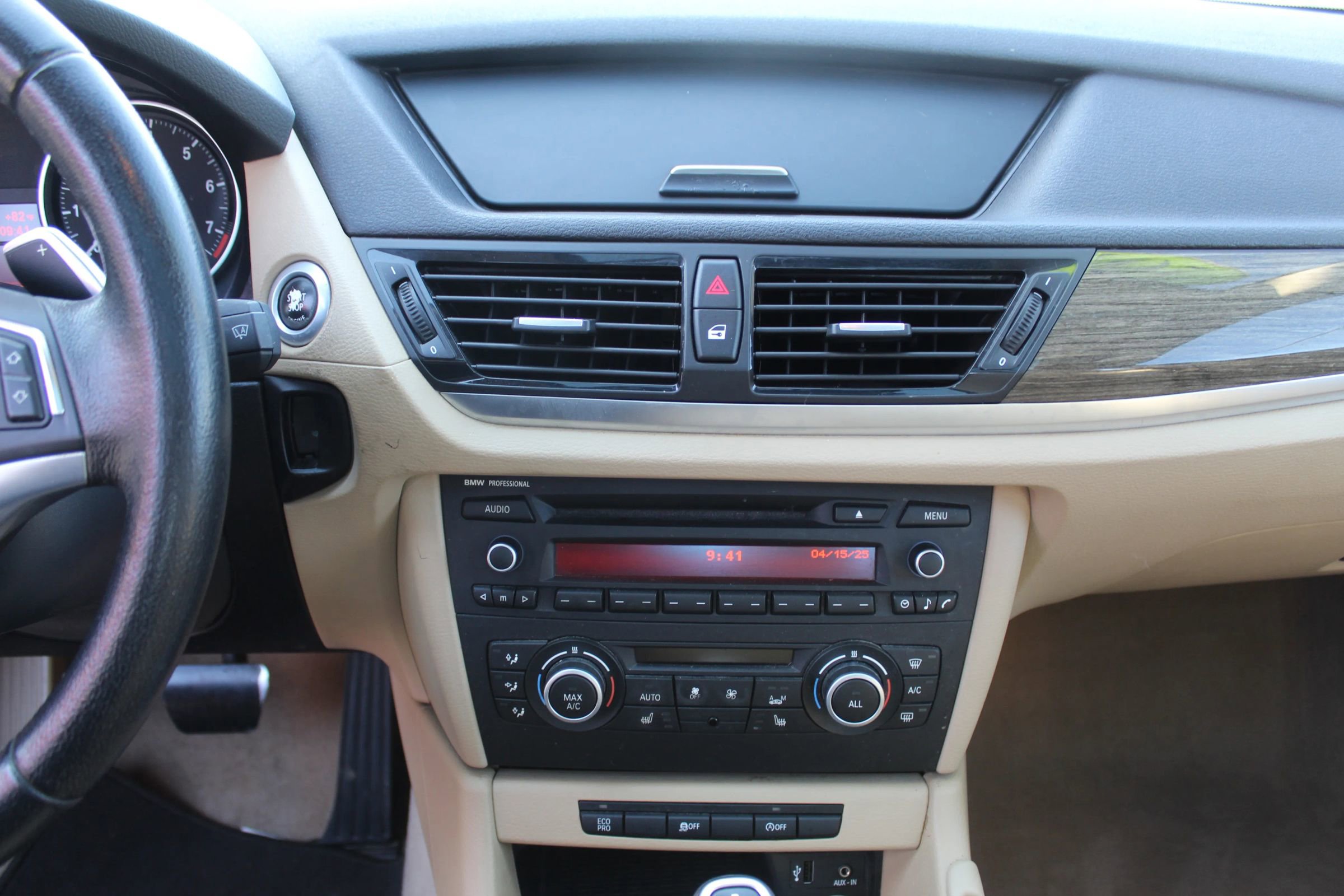 Used 2015 BMW X1 sDrive28i image 15
