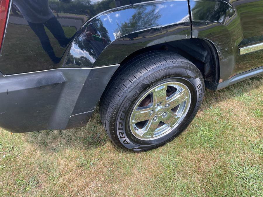 Used 2007 Jeep Grand Cherokee Limited image 16