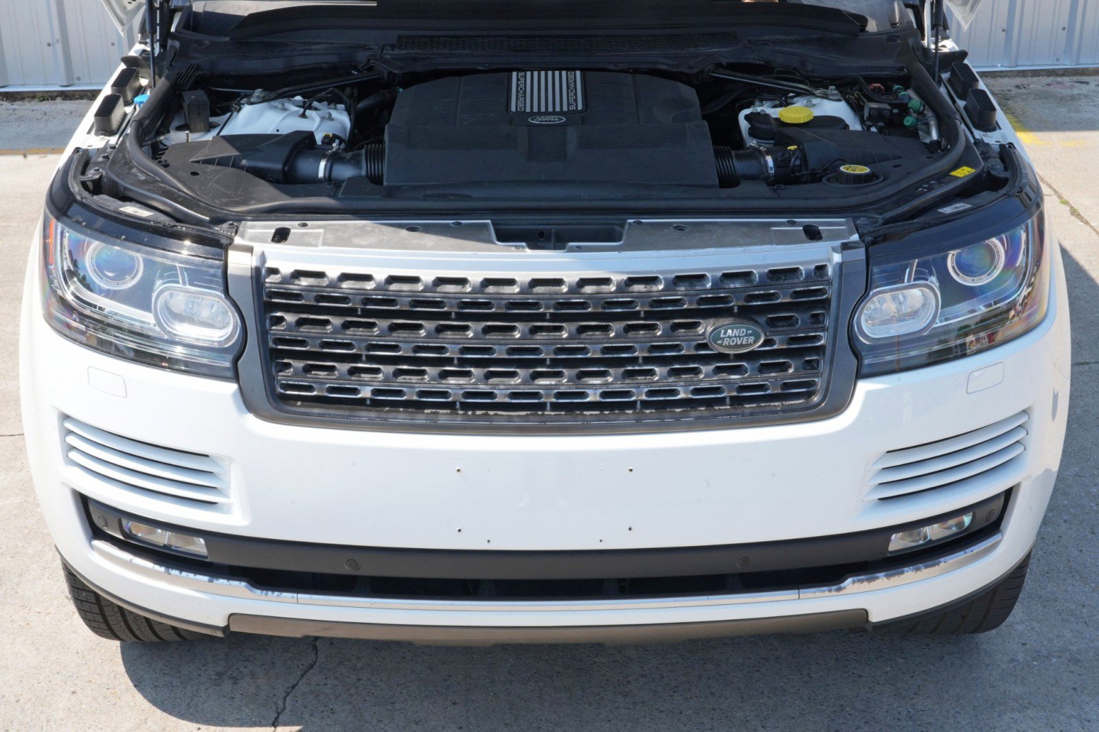Used 2015 Land Rover Range Rover Supercharged image 7