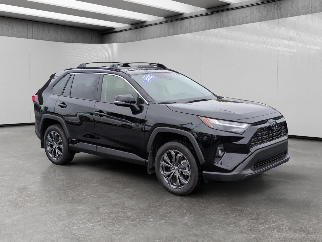 Used 2025 Toyota RAV4 XLE Premium w/ Weather Package